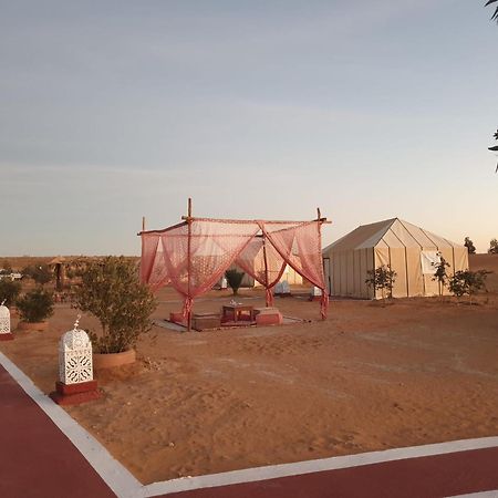 Desert Romantic Camp Мерзуга Екстер'єр фото