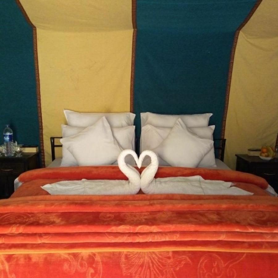 Desert Romantic Camp Мерзуга Екстер'єр фото
