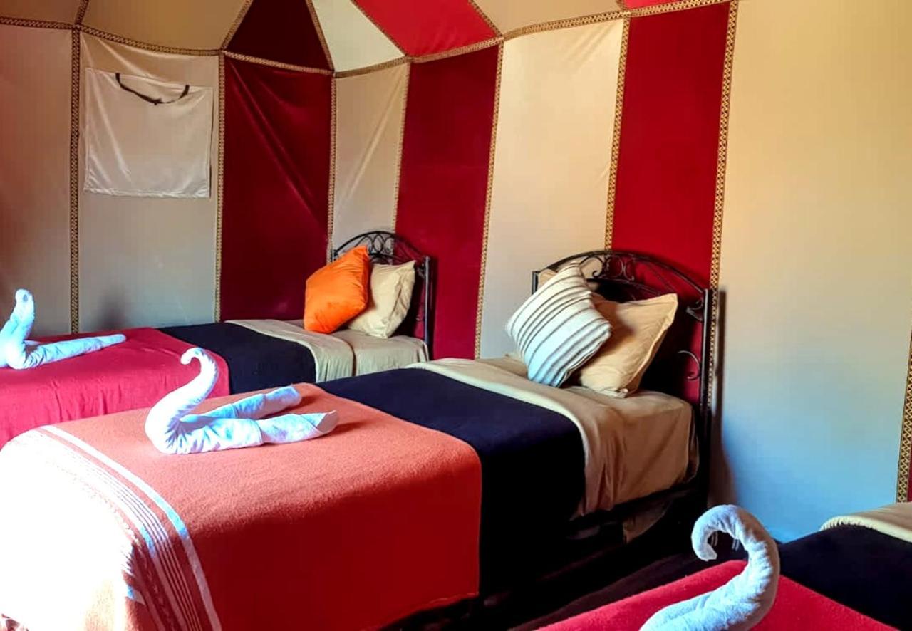 Desert Romantic Camp Мерзуга Екстер'єр фото