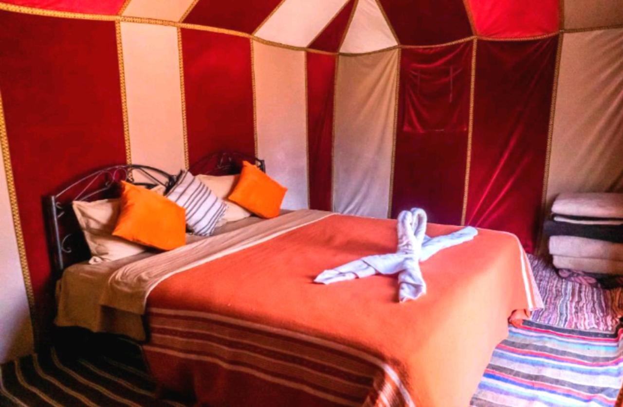 Desert Romantic Camp Мерзуга Екстер'єр фото