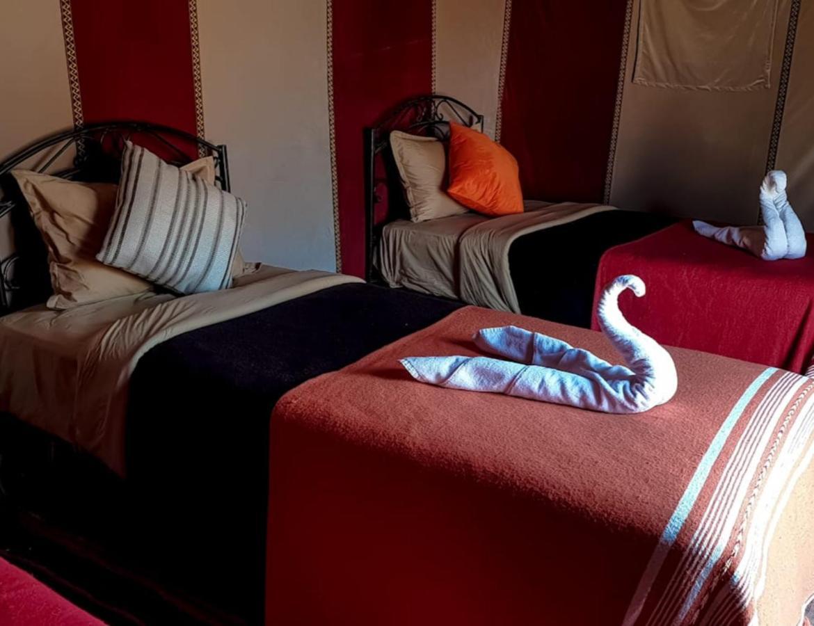 Desert Romantic Camp Мерзуга Екстер'єр фото