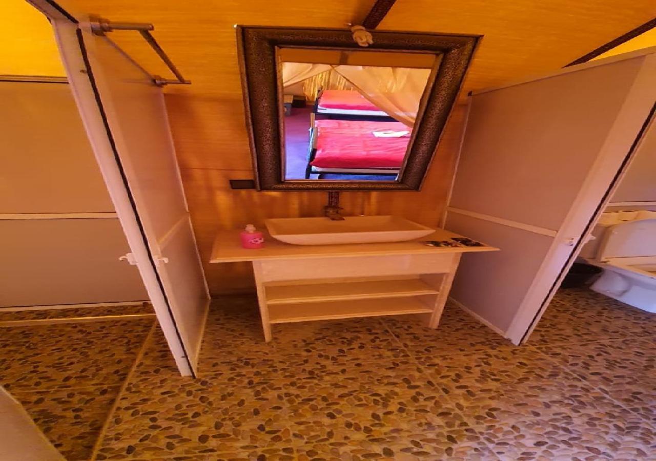Desert Romantic Camp Мерзуга Екстер'єр фото