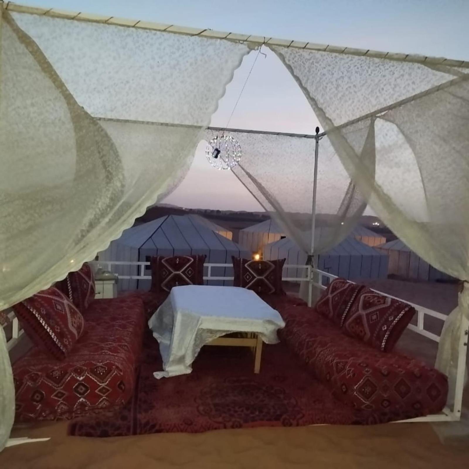 Desert Romantic Camp Мерзуга Екстер'єр фото