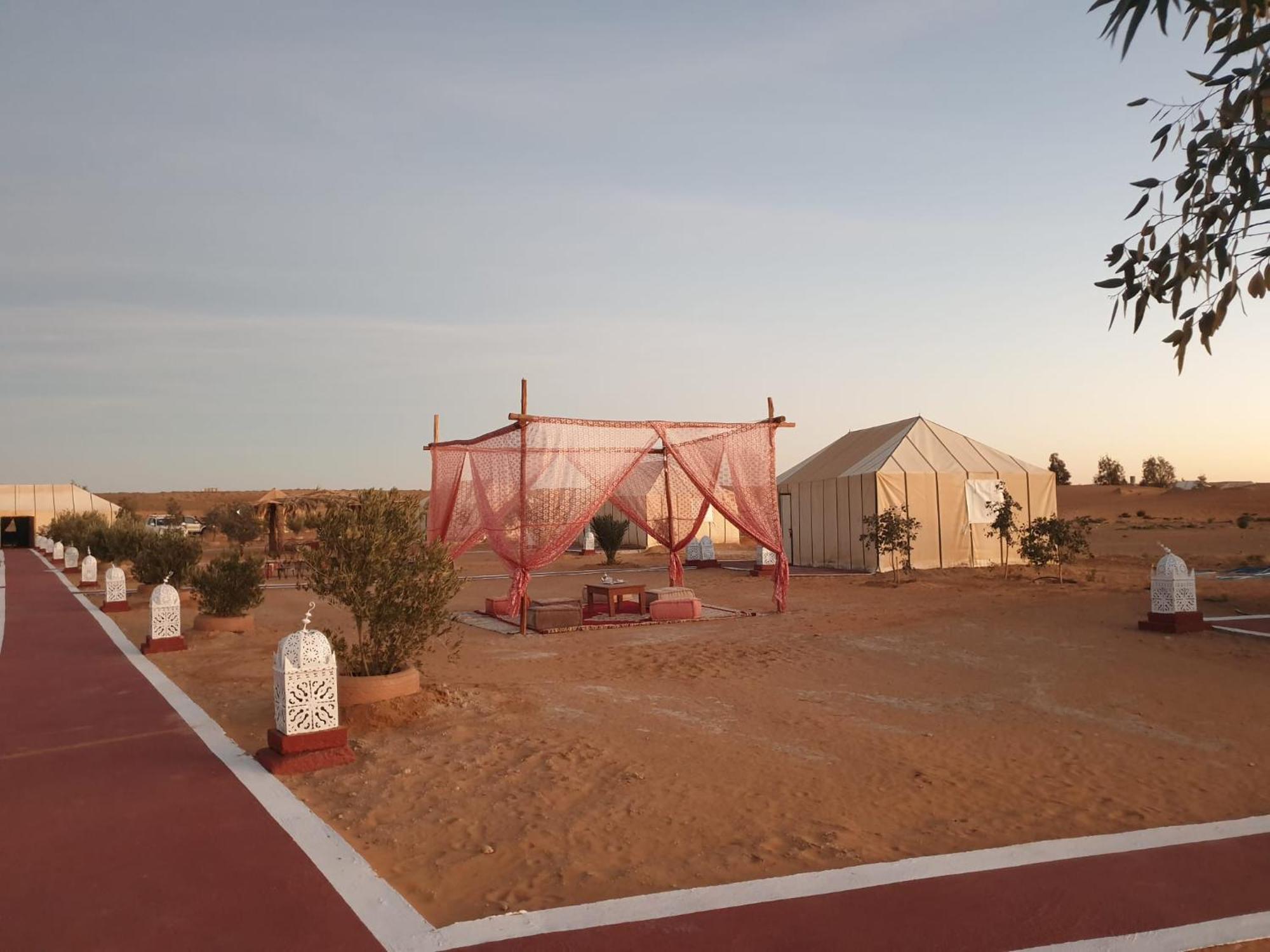 Desert Romantic Camp Мерзуга Екстер'єр фото